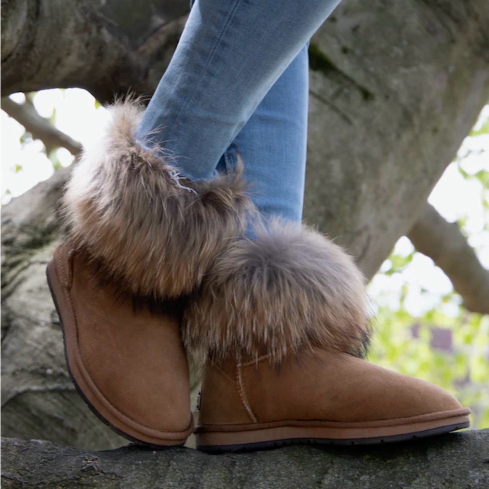 Cloud Nine Sheepskin Women's Tan Winter Boots